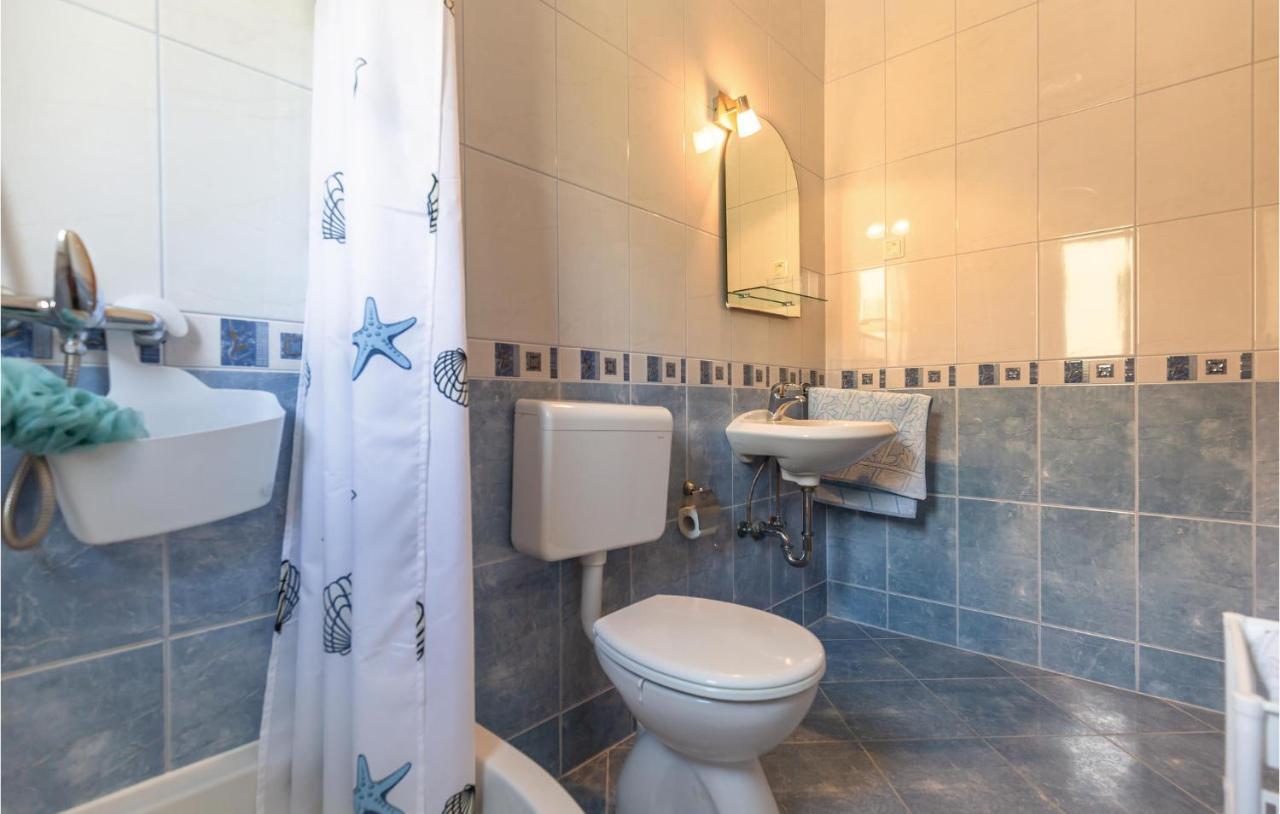 Beautiful Apartment In Krvavica With Wifi Екстериор снимка